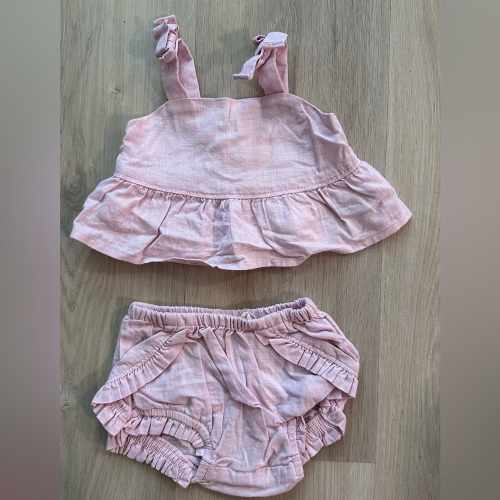 Pink Baby Gap Ruffled 2 Piece Set